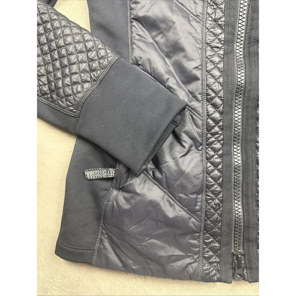 Athleta Rock Ridge Puffer Jacket Women XS PRIMALOFT Quilted Thumb Hole Hood NICE